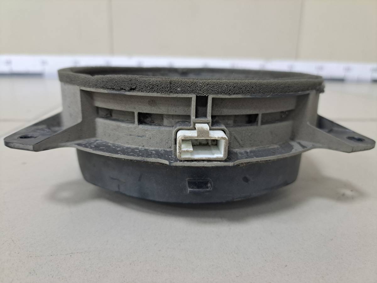 Динамик Toyota Corolla E150 2006-2013 Динамик Toyota Corolla E150 2006-2013