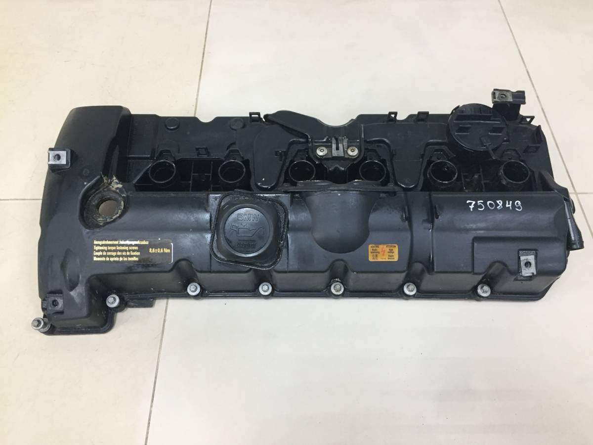 Крышка головки блока (клапанная) BMW 1-Series E82 2007-2011