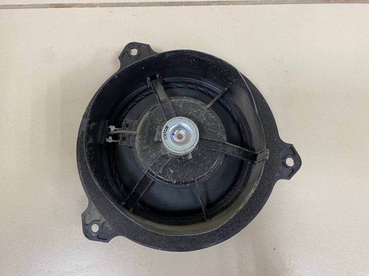 Динамик Toyota Auris (E150) 2006-2012 Динамик Toyota Auris (E150) 2006-2012