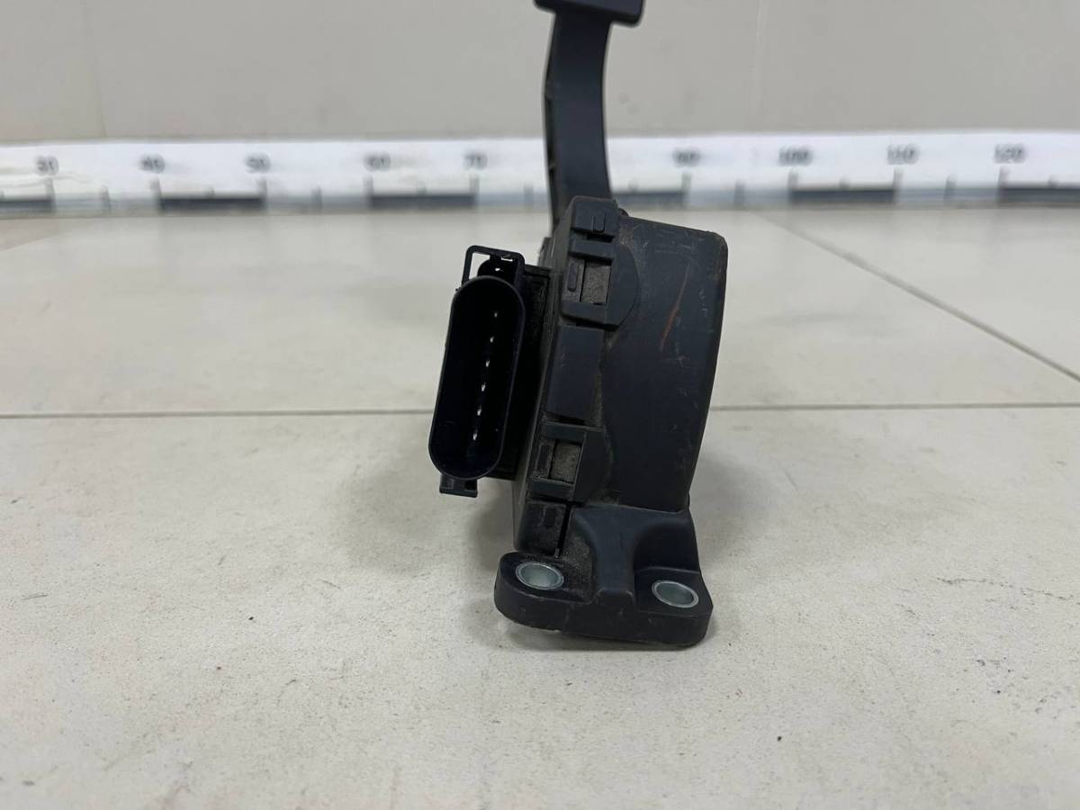 Педаль газа Ford Focus 2 (DA) 2005-2008 Педаль газа Ford Focus 2 (DA) 2005-2008