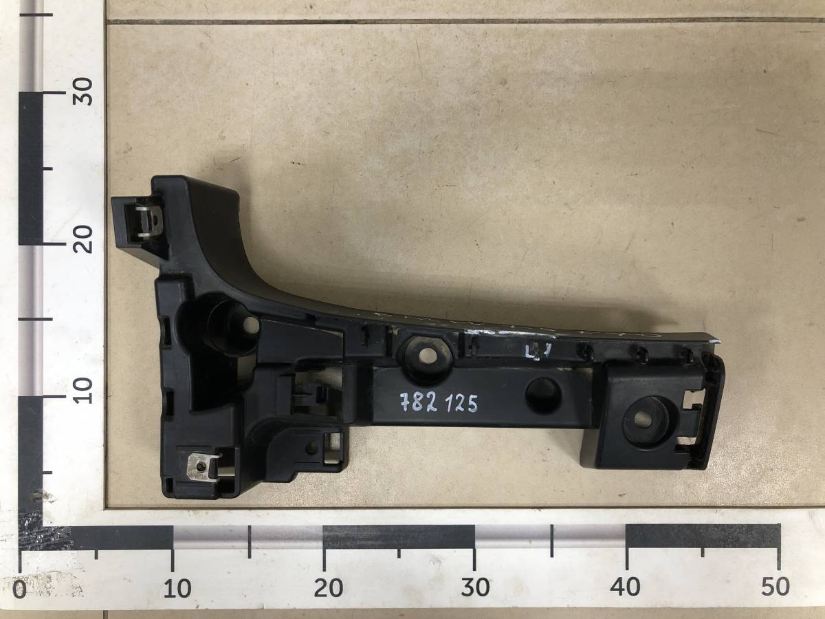 Кронштейн заднего бампера правый BMW X5 E70 2007-2013