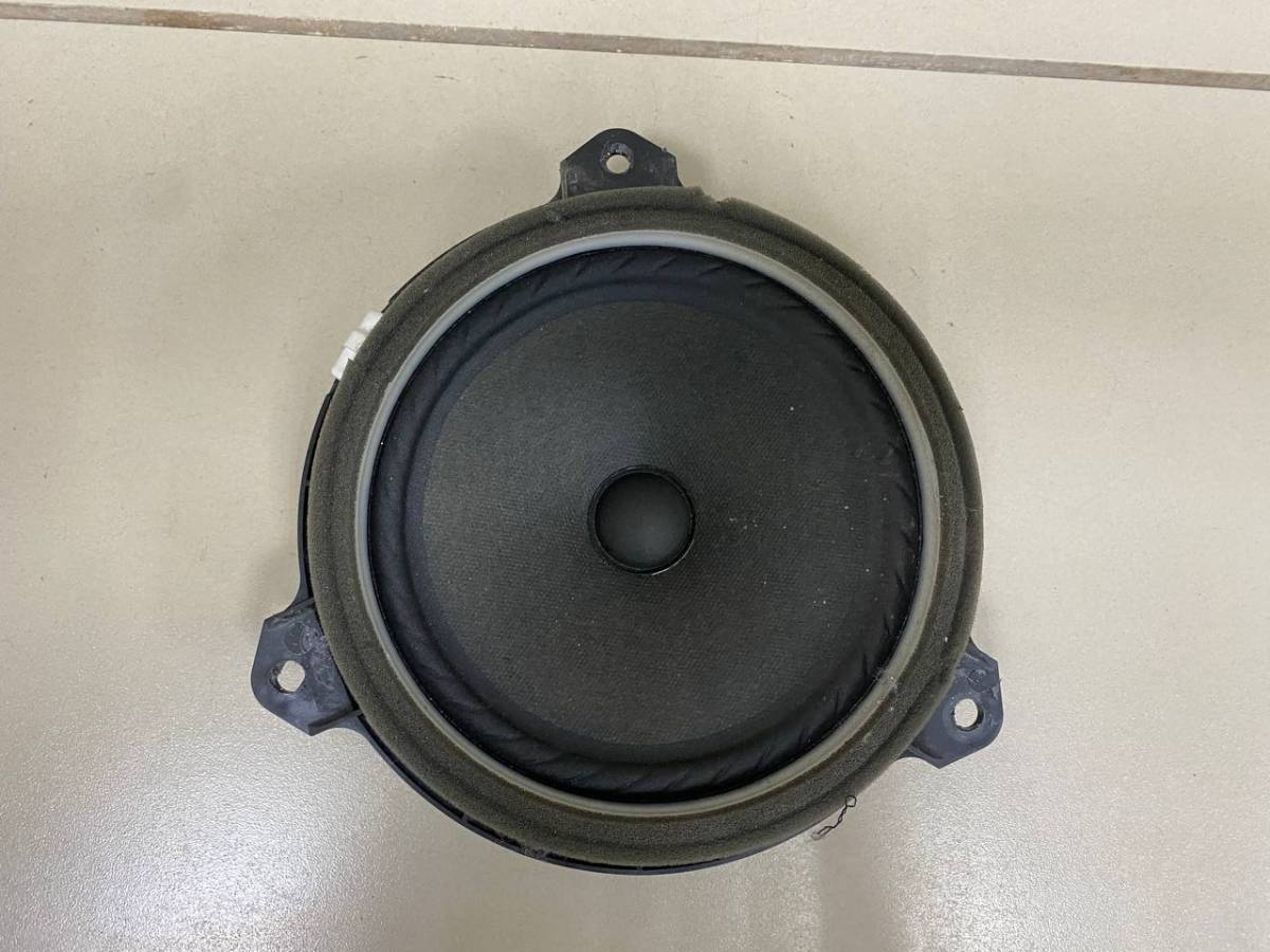 Динамик Toyota Auris (E150) 2006-2012 Динамик Toyota Auris (E150) 2006-2012