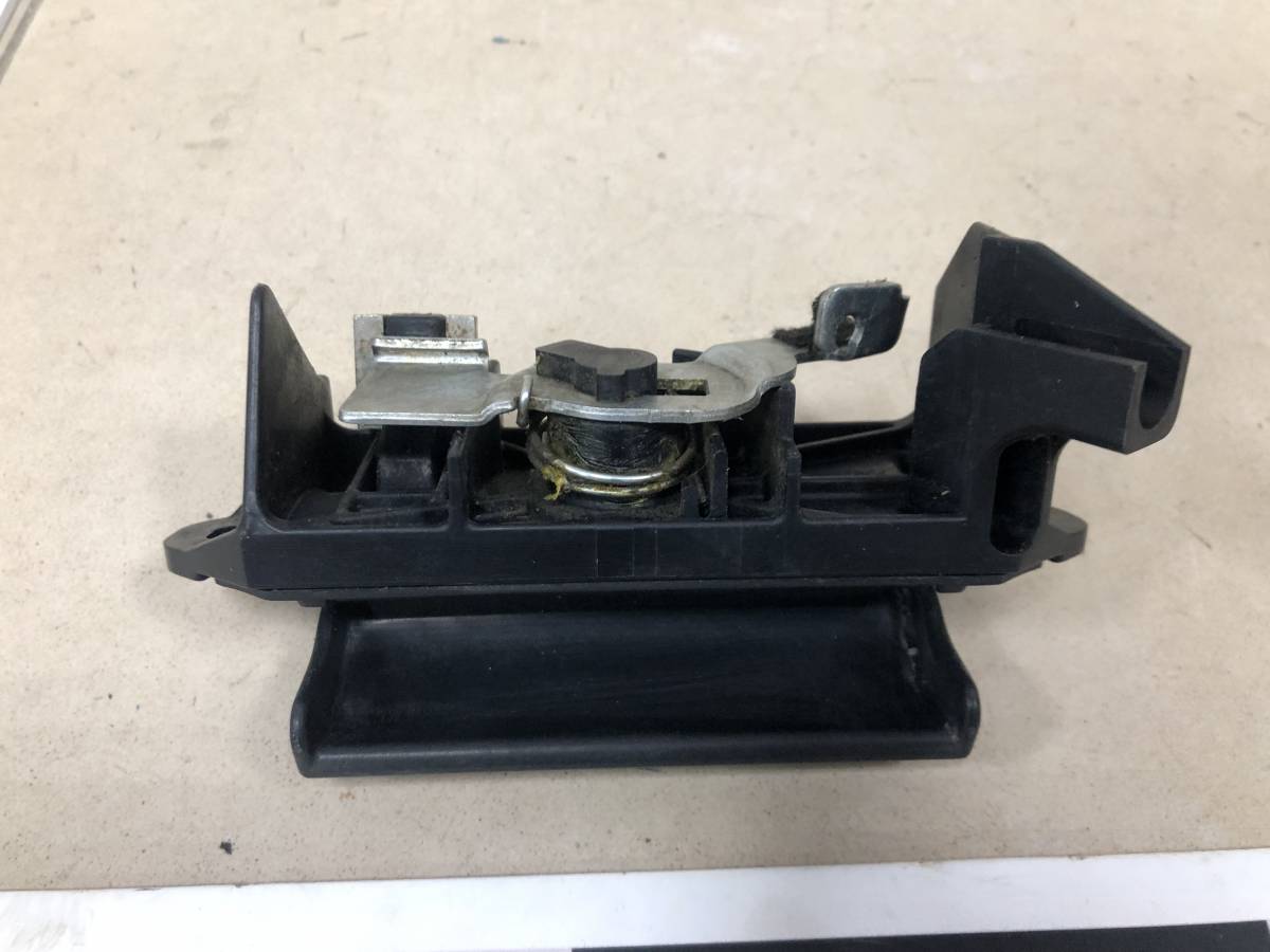Ручка двери багажника наружная Toyota Ist (XP60) 2001-2007