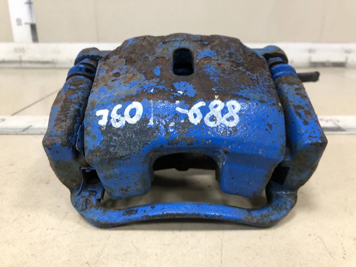 Суппорт передний левый Toyota Ist (XP60) 2001-2007