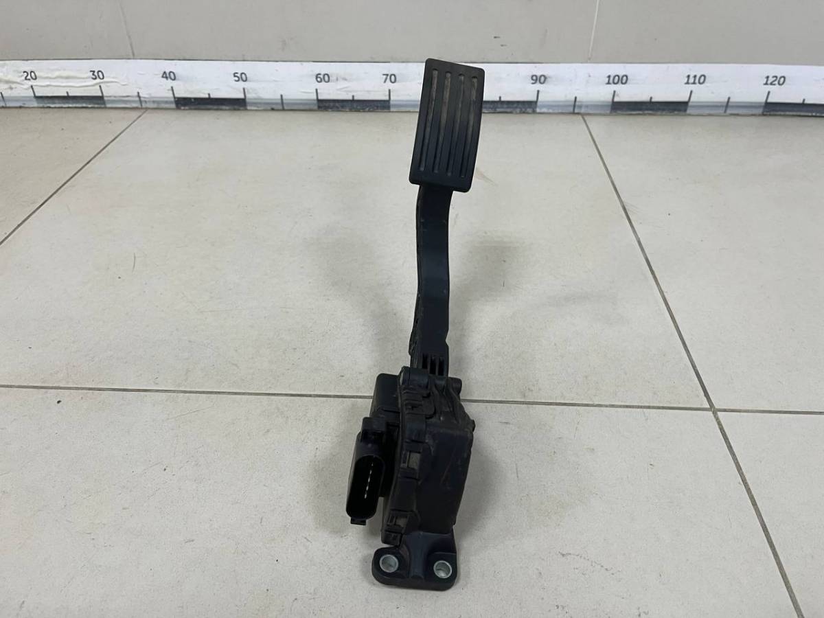 Педаль газа Ford Focus 2 (DA) 2005-2008 Педаль газа Ford Focus 2 (DA) 2005-2008