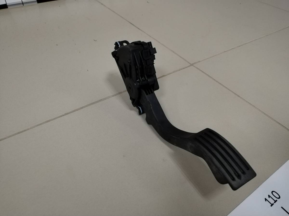 Педаль газа Ford Focus 2 (DB) 2008-2011 Педаль газа Ford Focus 2 (DB) 2008-2011