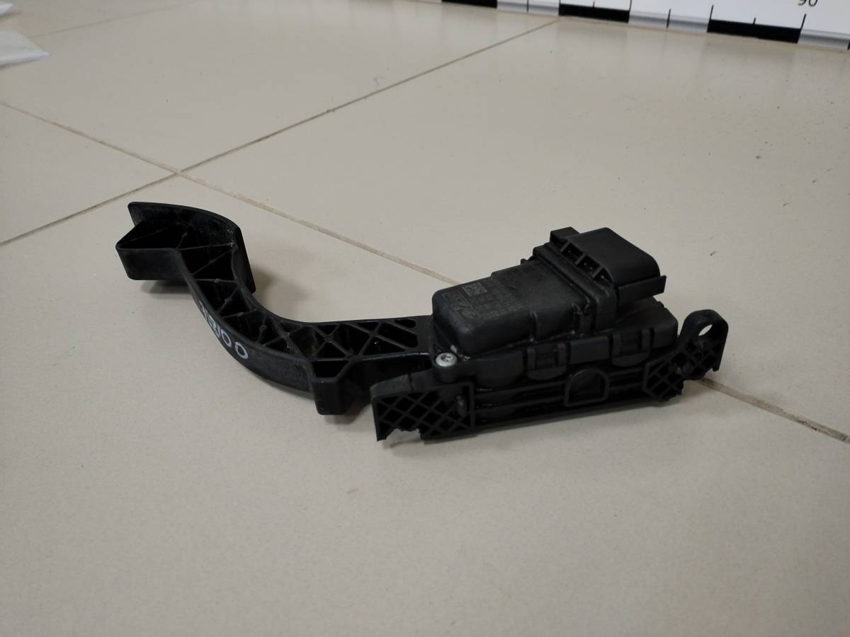 Педаль газа Ford Focus 2 (DB) 2008-2011 Педаль газа Ford Focus 2 (DB) 2008-2011