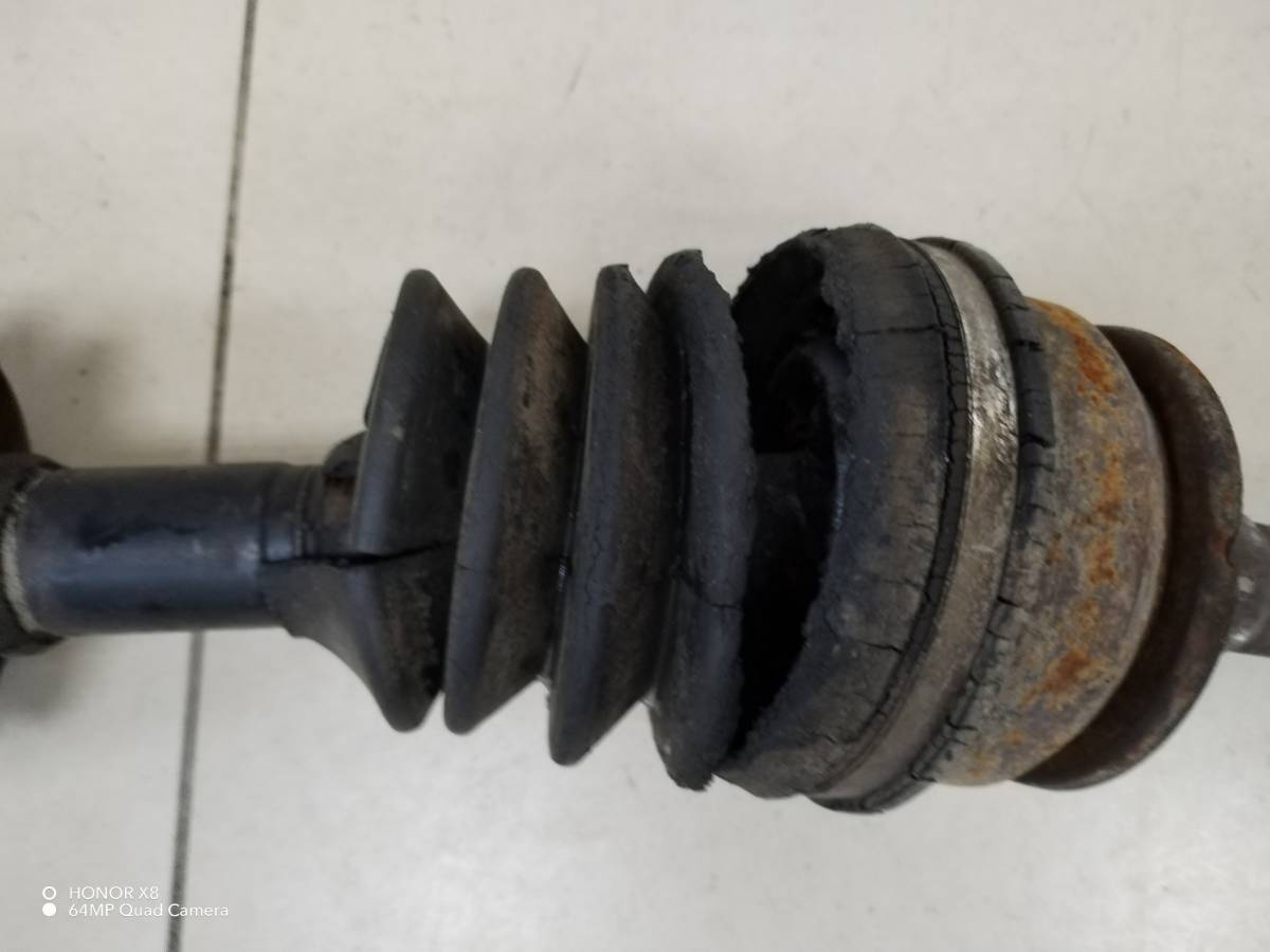 Полуось передняя правая Kia Bongo 2004-2012 Полуось передняя правая Kia Bongo 2004-2012