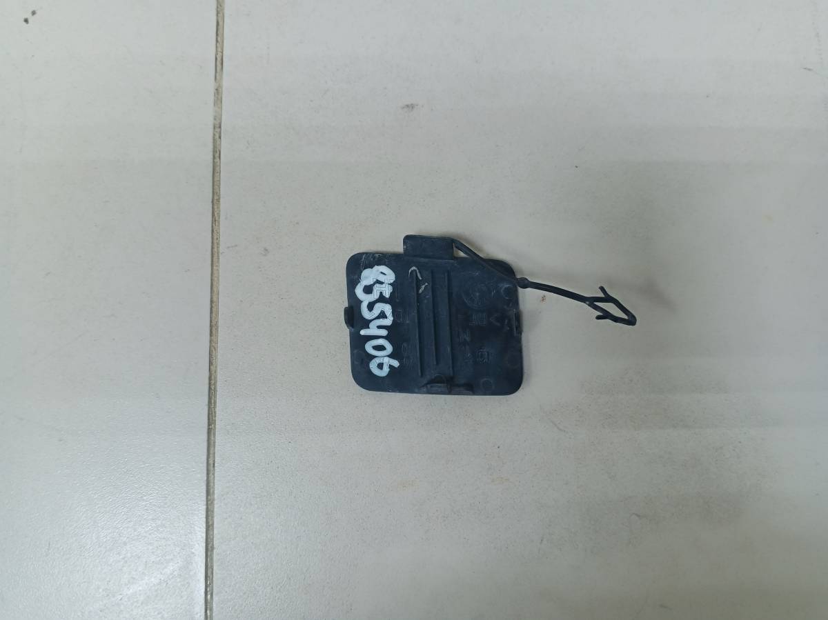 Заглушка буксировочного крюка BMW X5 E70 2007-2013